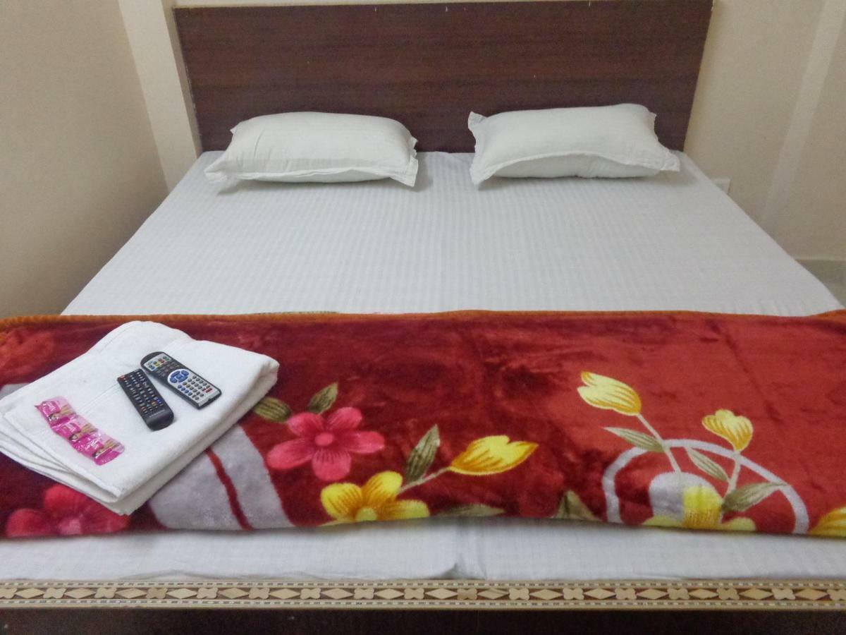 ניו דלהי Delhi Inn,Walk In Nizamuddin Railway Station מראה חיצוני תמונה