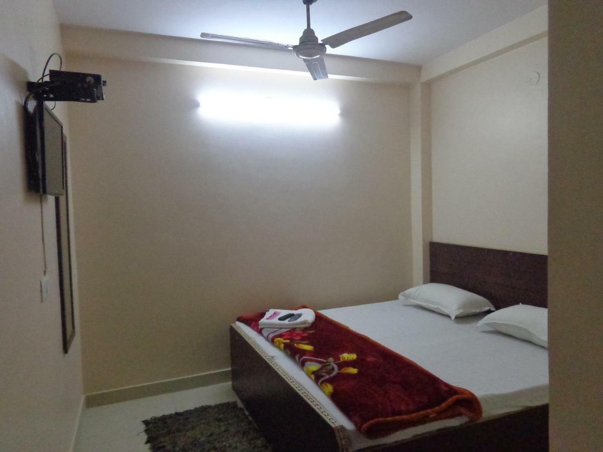 ניו דלהי Delhi Inn,Walk In Nizamuddin Railway Station מראה חיצוני תמונה