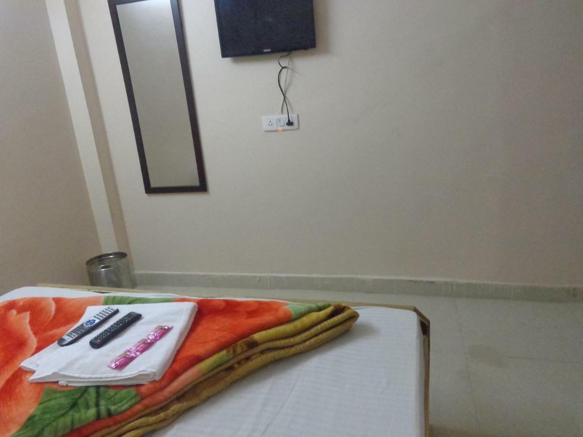 ניו דלהי Delhi Inn,Walk In Nizamuddin Railway Station מראה חיצוני תמונה